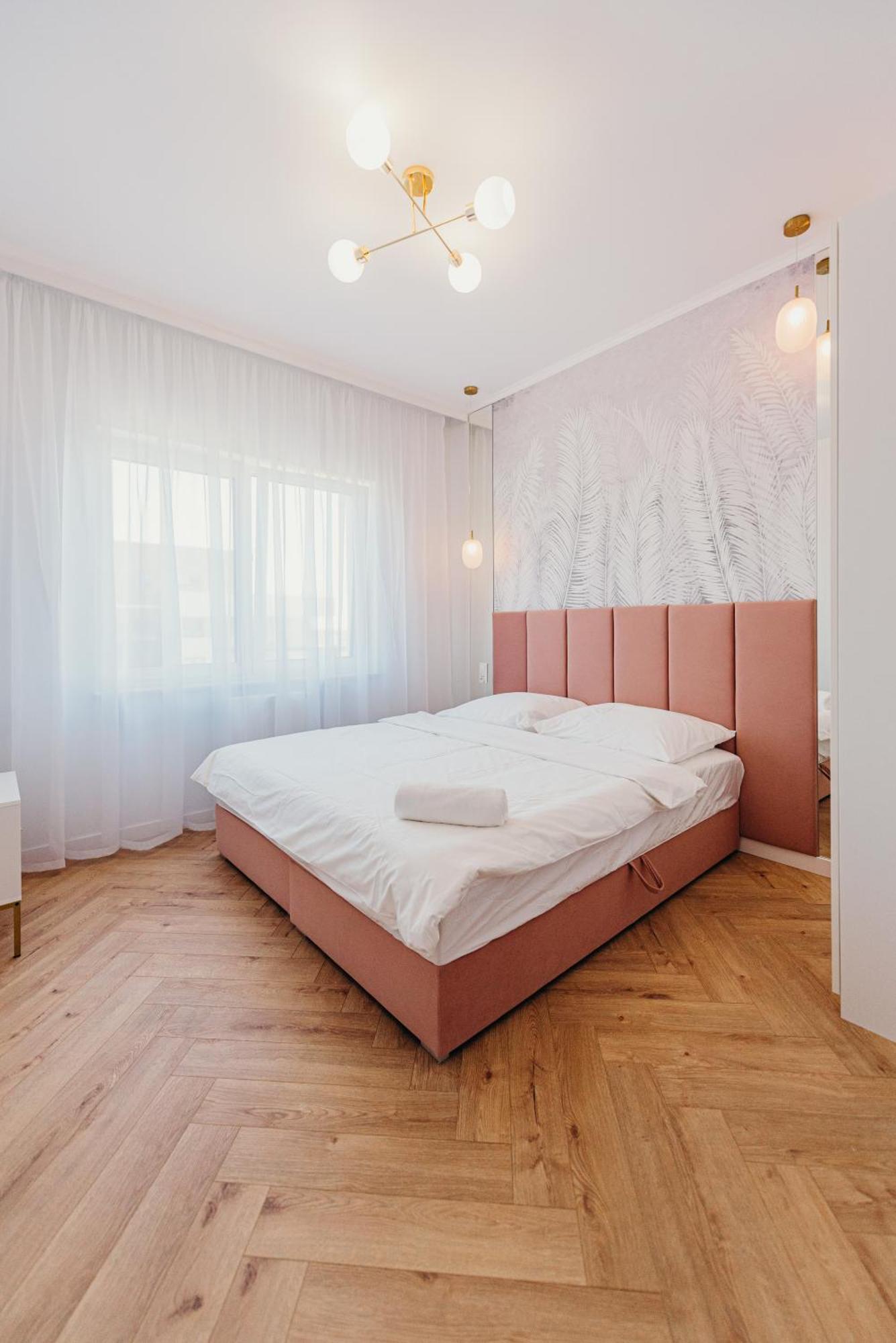3 Bedrooms Premium Bella Rosa For 8 Guests With Ac And Underground Parking Rzeszów Exterior foto